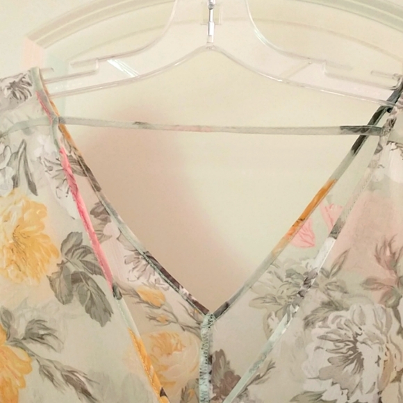 NWOT Miss Selfridge Shear floral print blouse - Picture 3 of 5